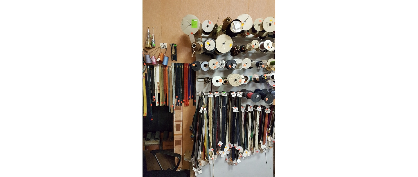 Fabrics, silk, lining, laces, summt, knitwear, nylon, syntipom, threads
