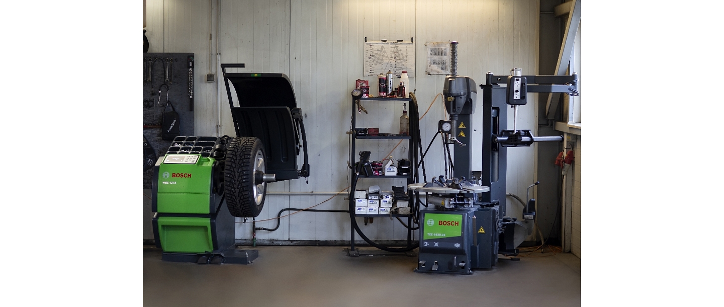 Car service station, car repair, car service, car spare parts Cēsis