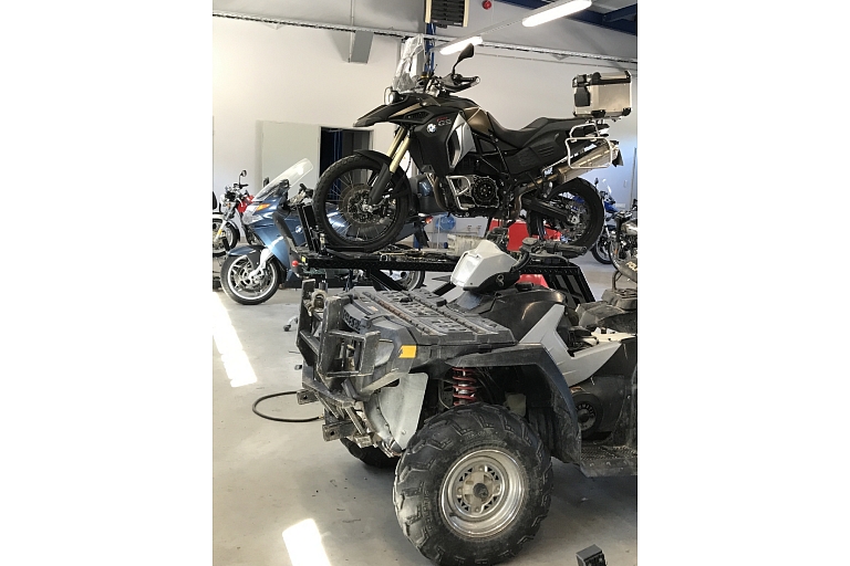 BMW and other motorcycle service