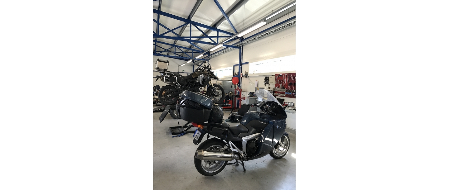 Motorcycle repair shop in Riga