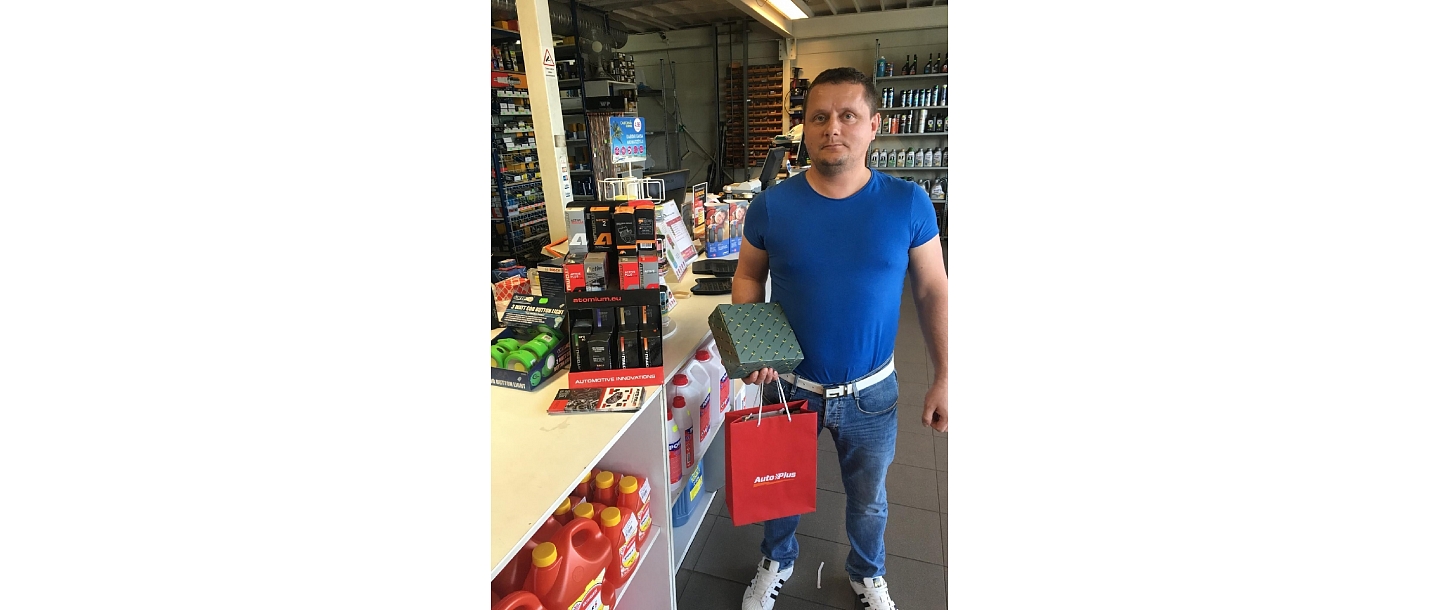 Shop and car service