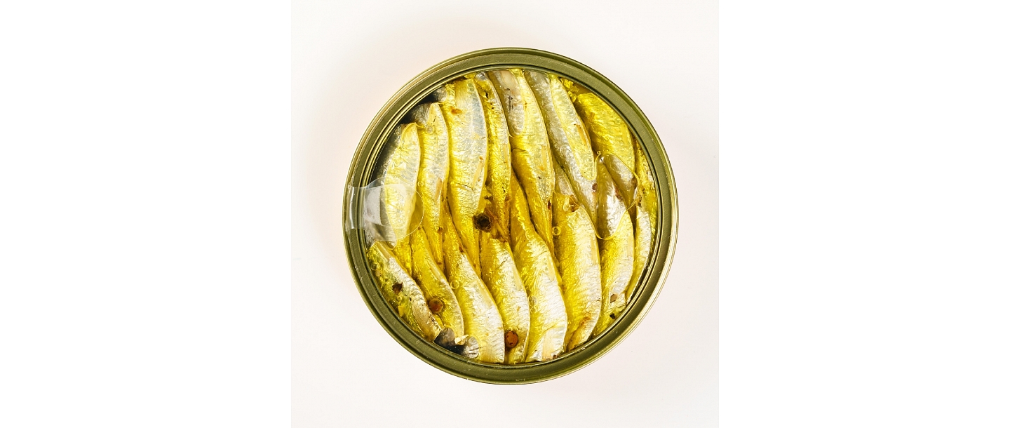 Sprats smoked in oil