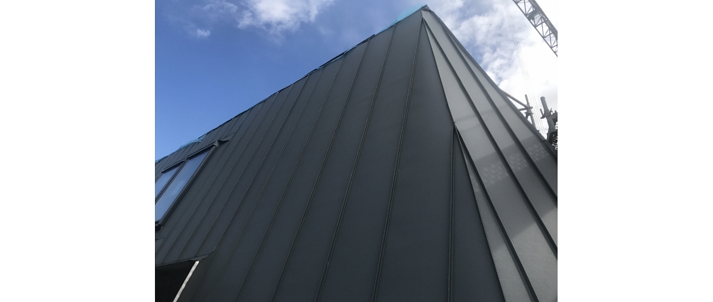 Metal rolled profile facade