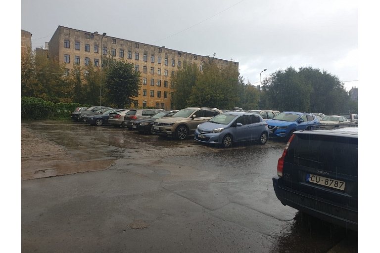 "APF parking", ООО, Низкоценовая автостоянка в центре Риги