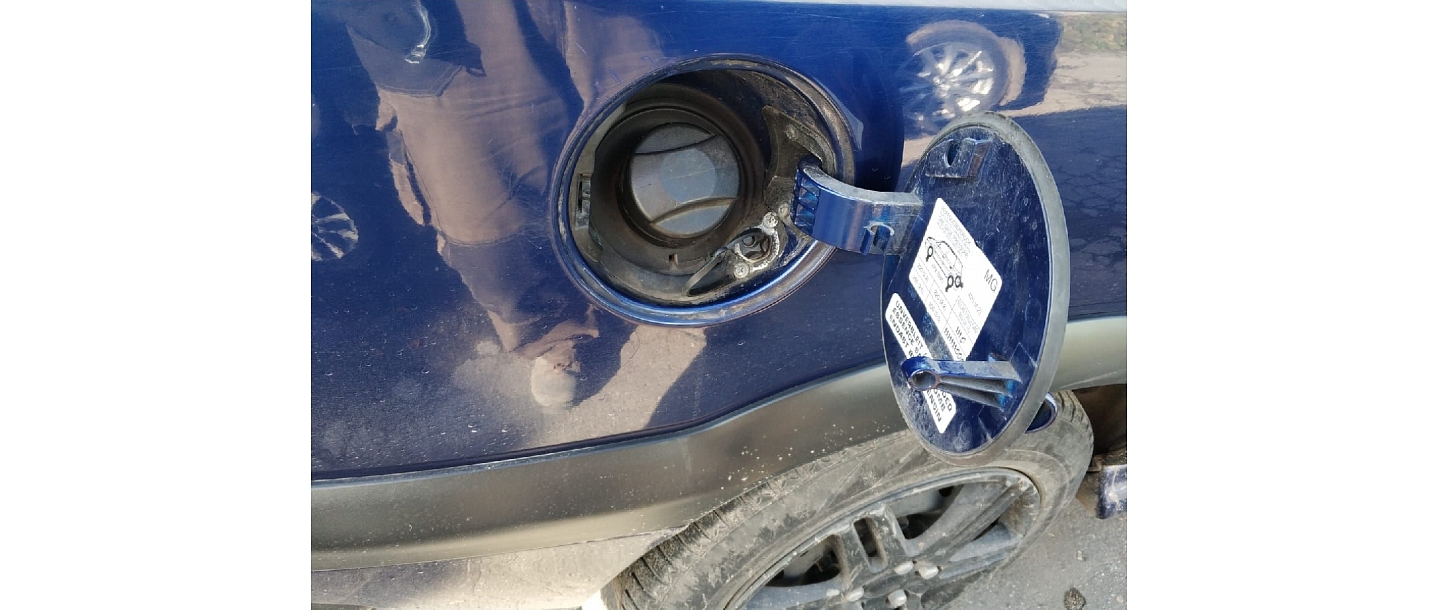 Installation of car gas equipment for gasoline engines