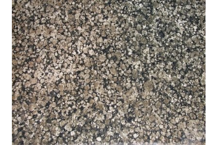 BalticGreen lumuminised granite stone