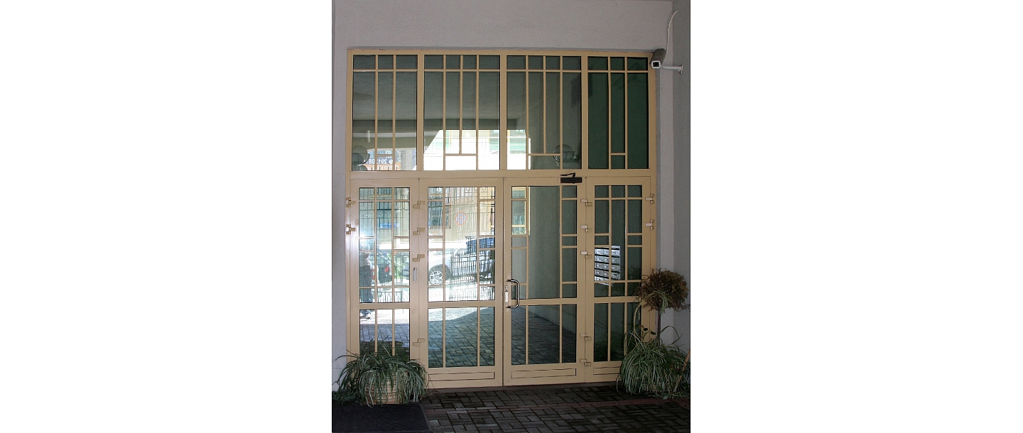 Двери пещеры