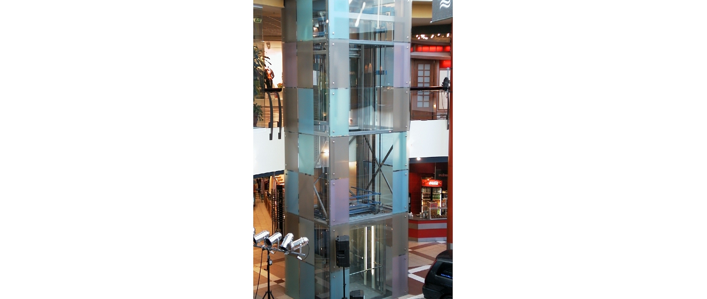 Glass elevator