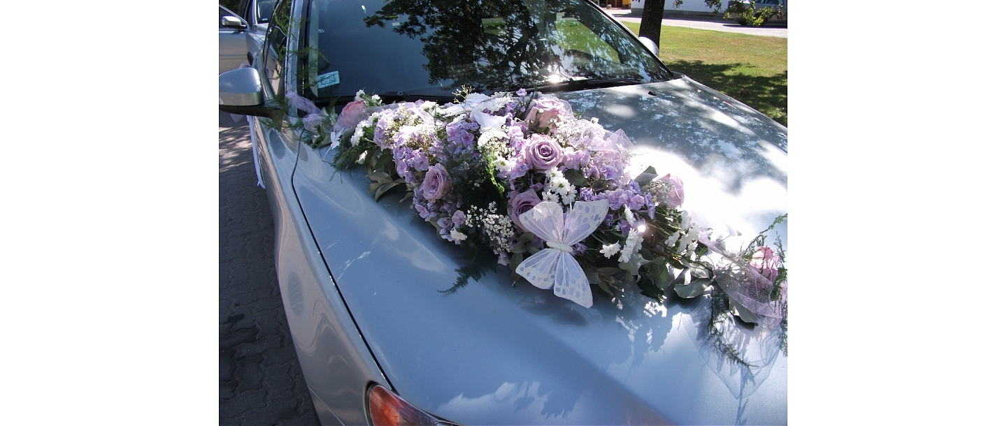 Wedding car decoration