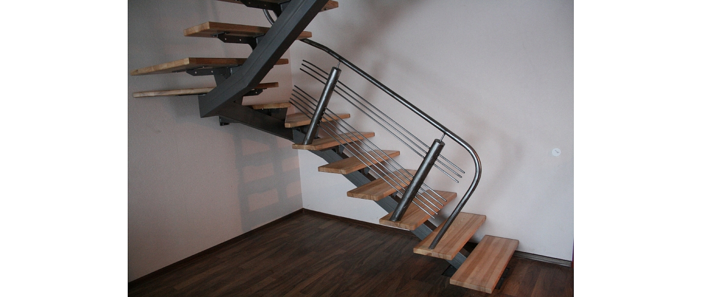 металлические перила, ограждения