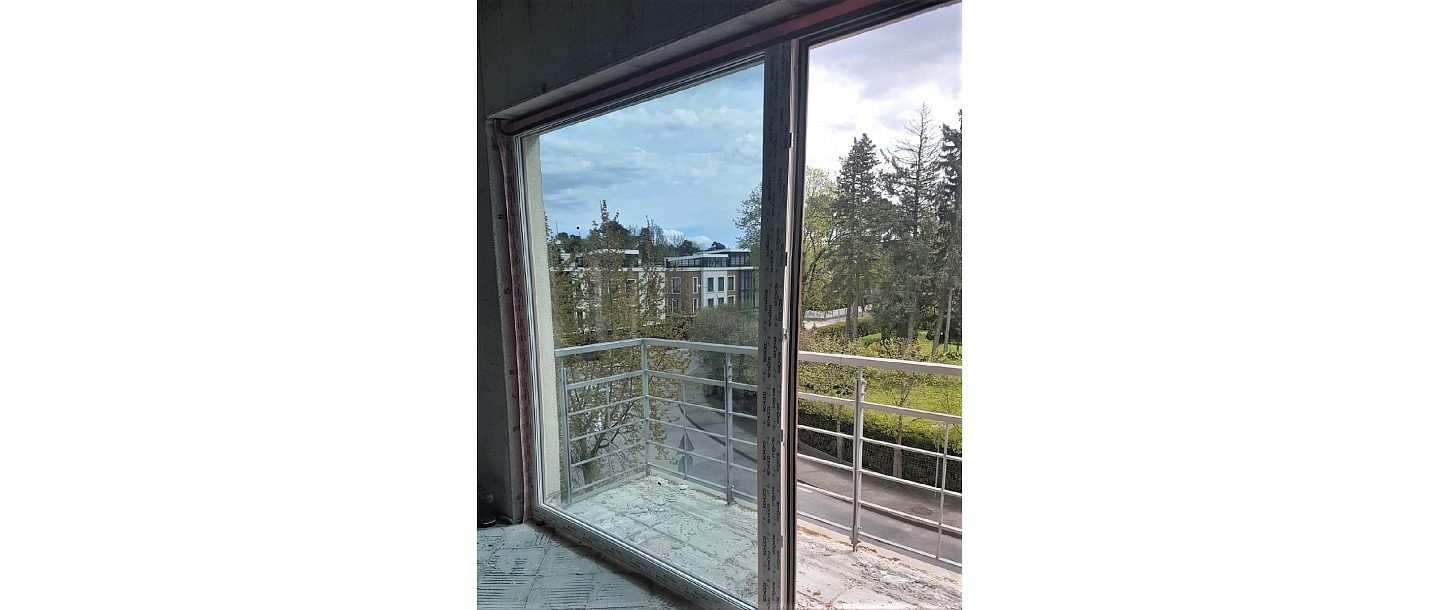 PVC window, manufacture of curved glass