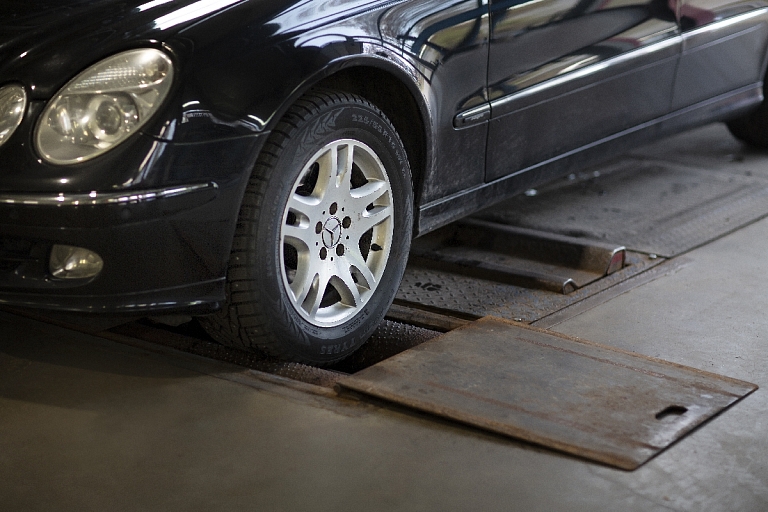 Brake test bench