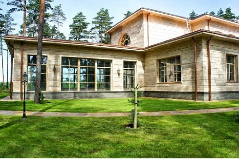 Buildings and building facades