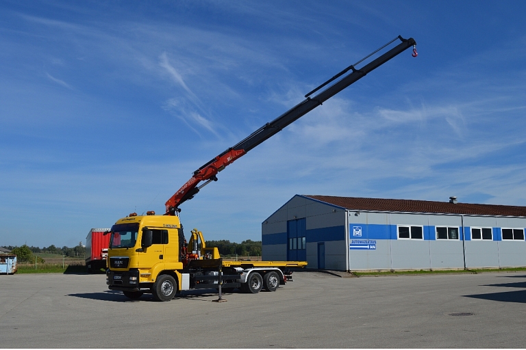 Car towing, roadside assistance, car transportation, tow truck