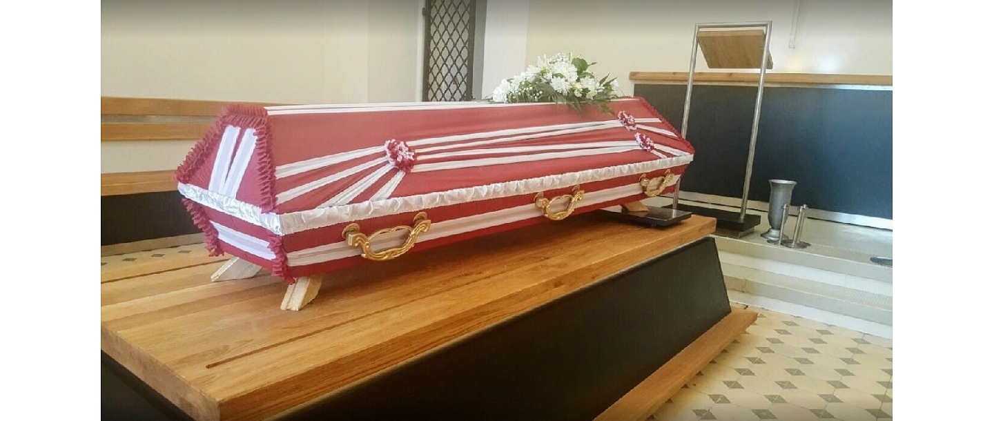 Dažādu izmēru zārki