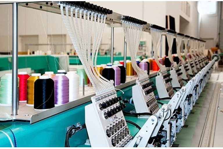 Decorative machine embroidery