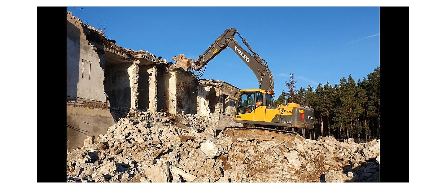 EkoDeal, ēku demontāža, būvgružu konteineri, celtniecības tehnika