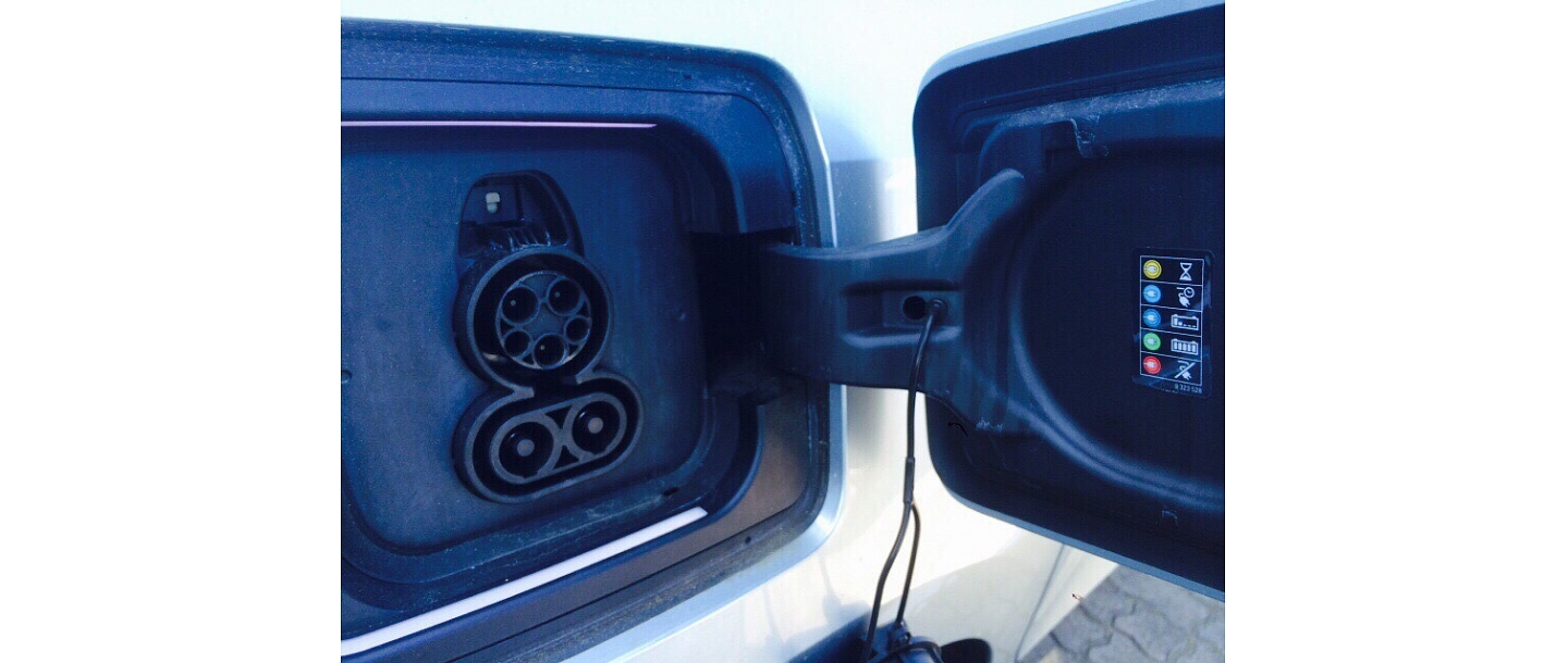 Elektrisko automašīnu remonts Rīgā