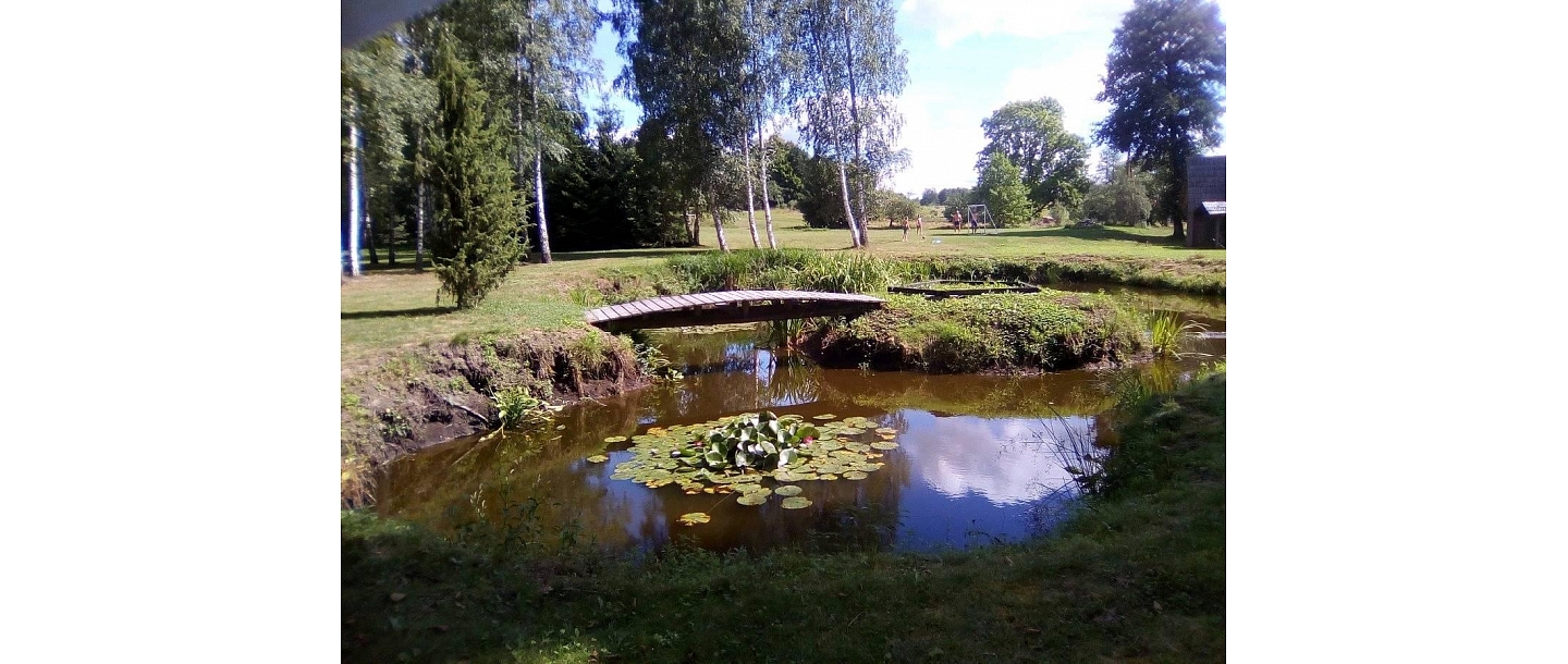 Kempings pie Usmas ezera