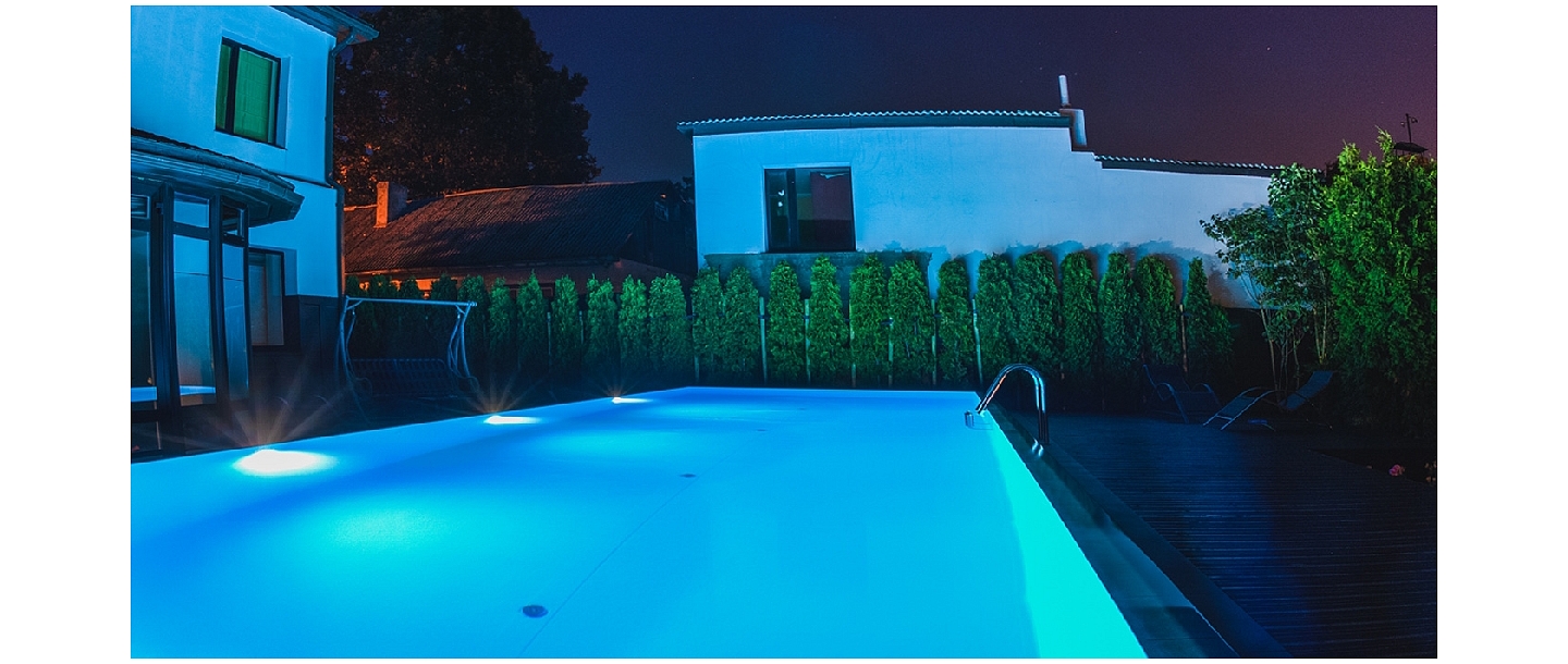 Swimming pool installation