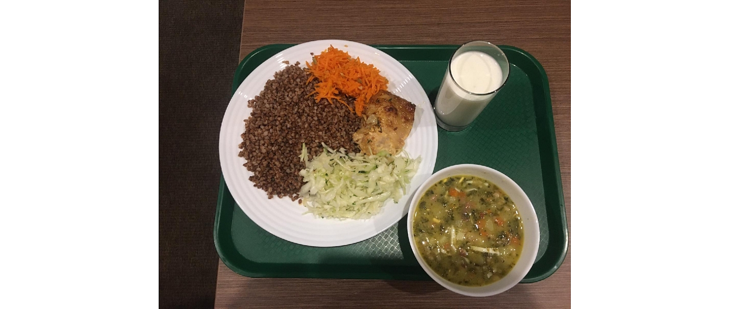 Pusdienas Vecmīlgrāvī