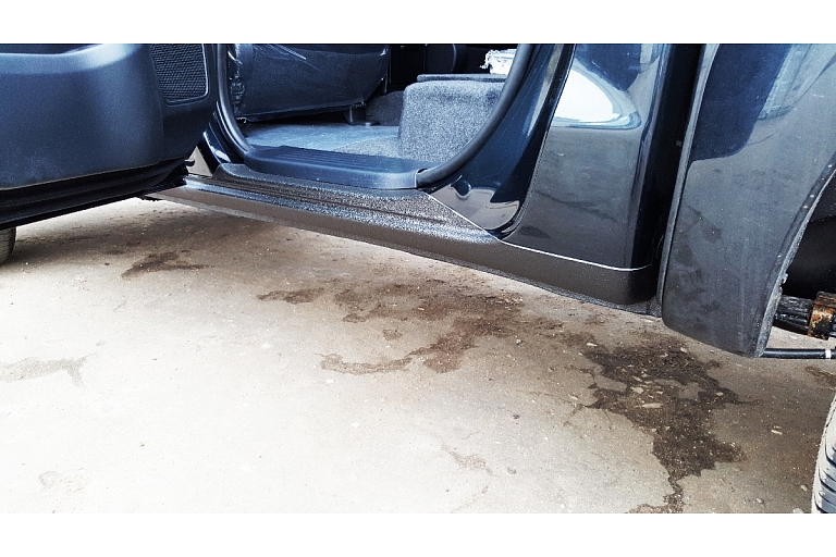 Spray polyurethane coating