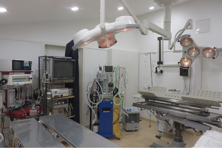 Surgery cabinet