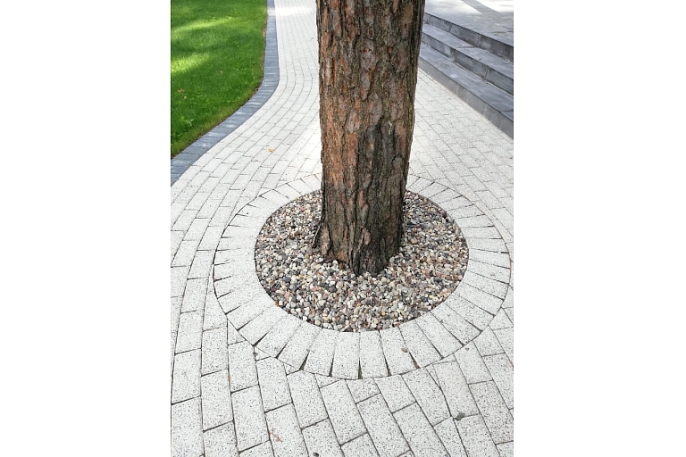 track paving