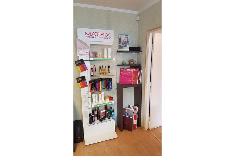 Women's hairdresser