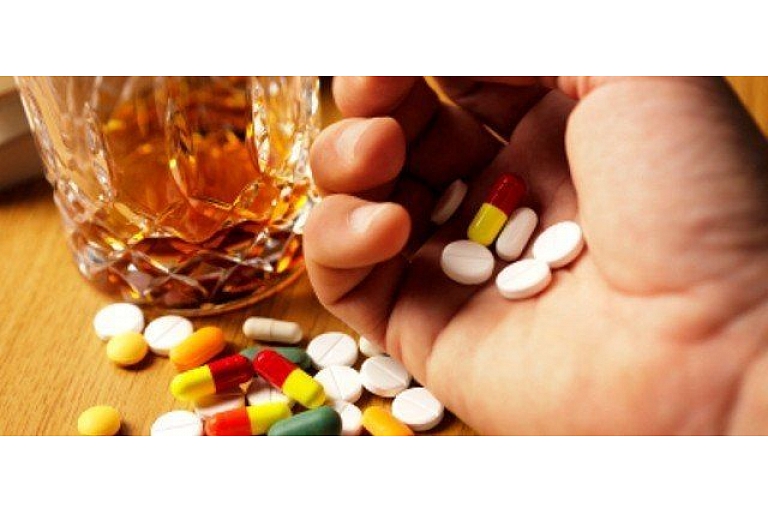 Narcologist. Addiction treatment