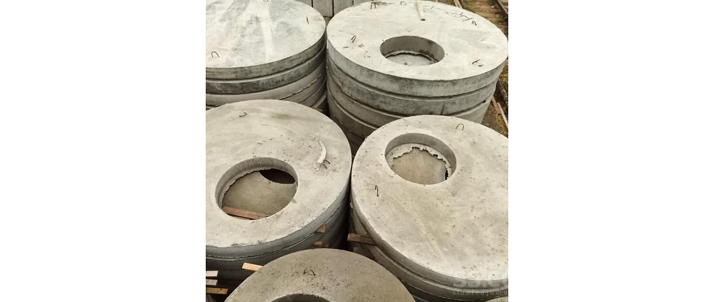Well curbs for well and sewerage