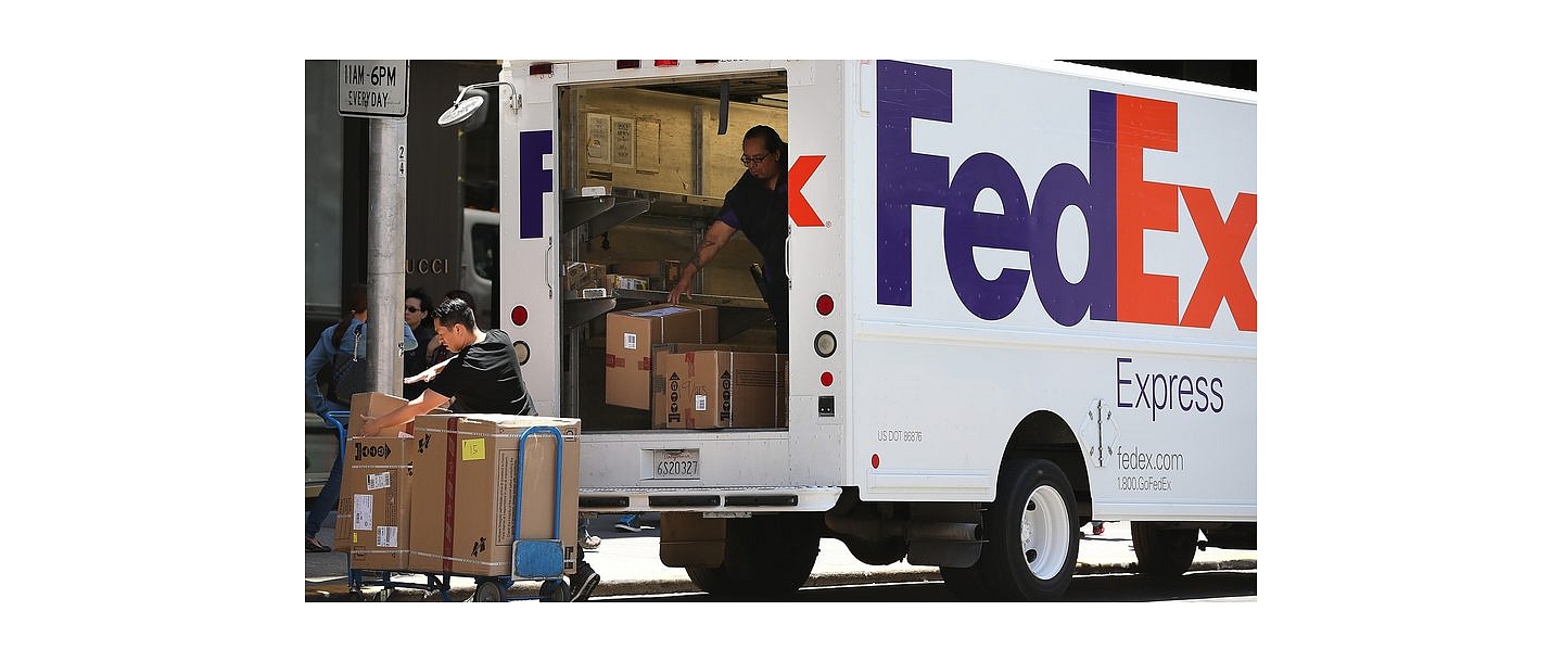 International courier express shipments