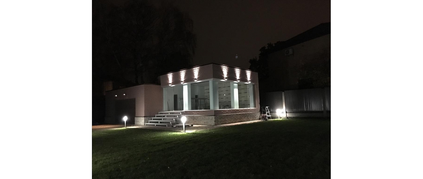 Manufacture of glass terraces, assembly