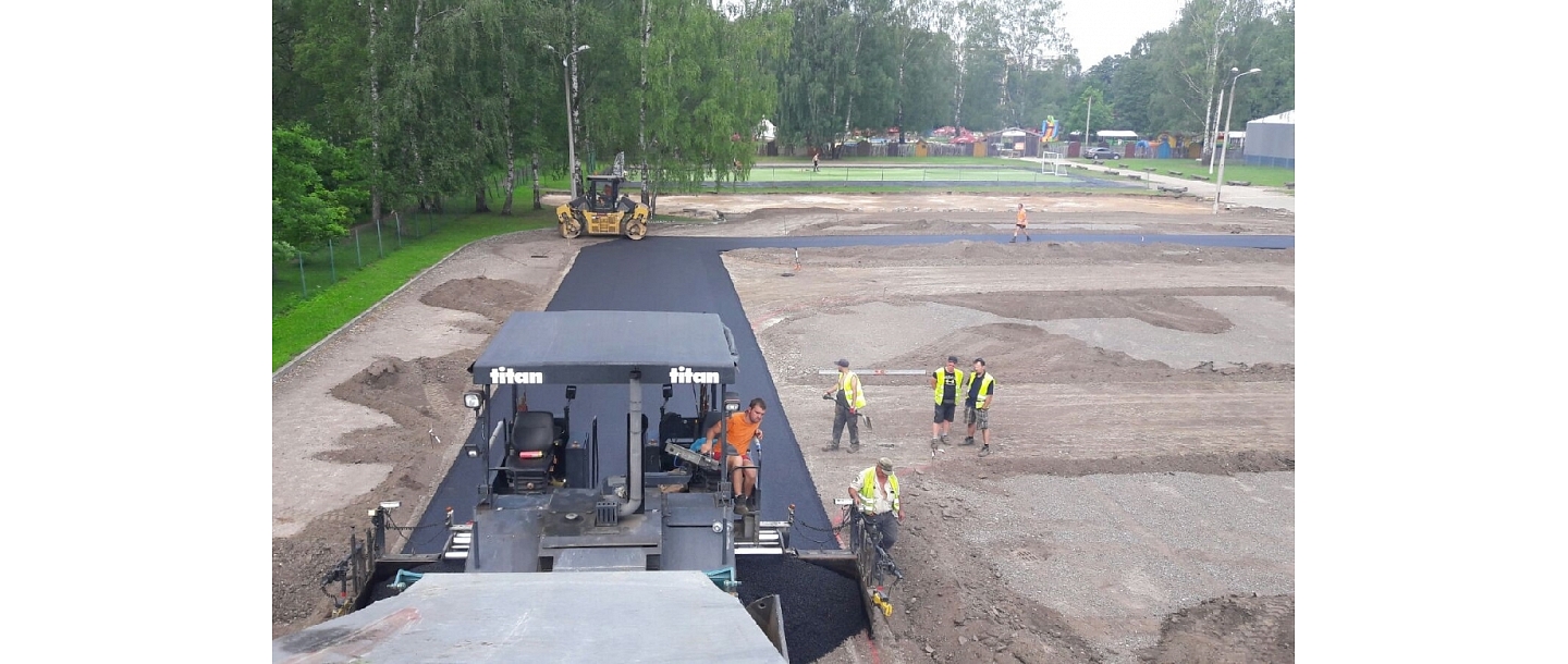 Construction of a parking lot