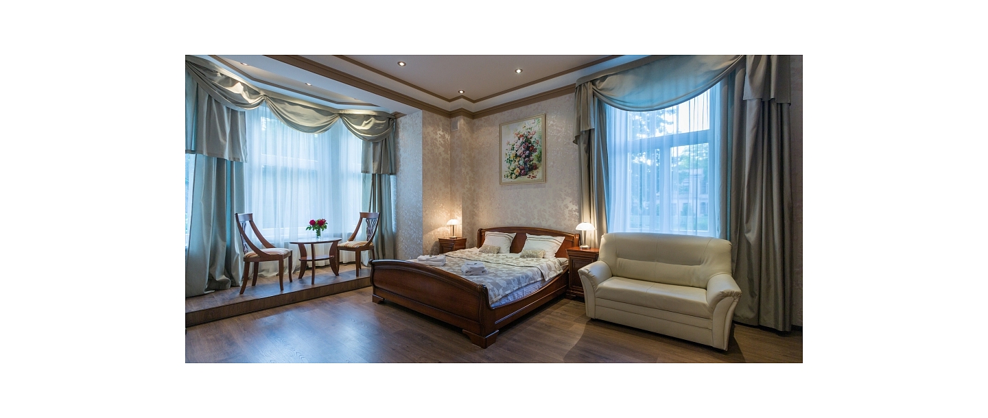 Boutique hotel ROZE. Deluxe Double Room