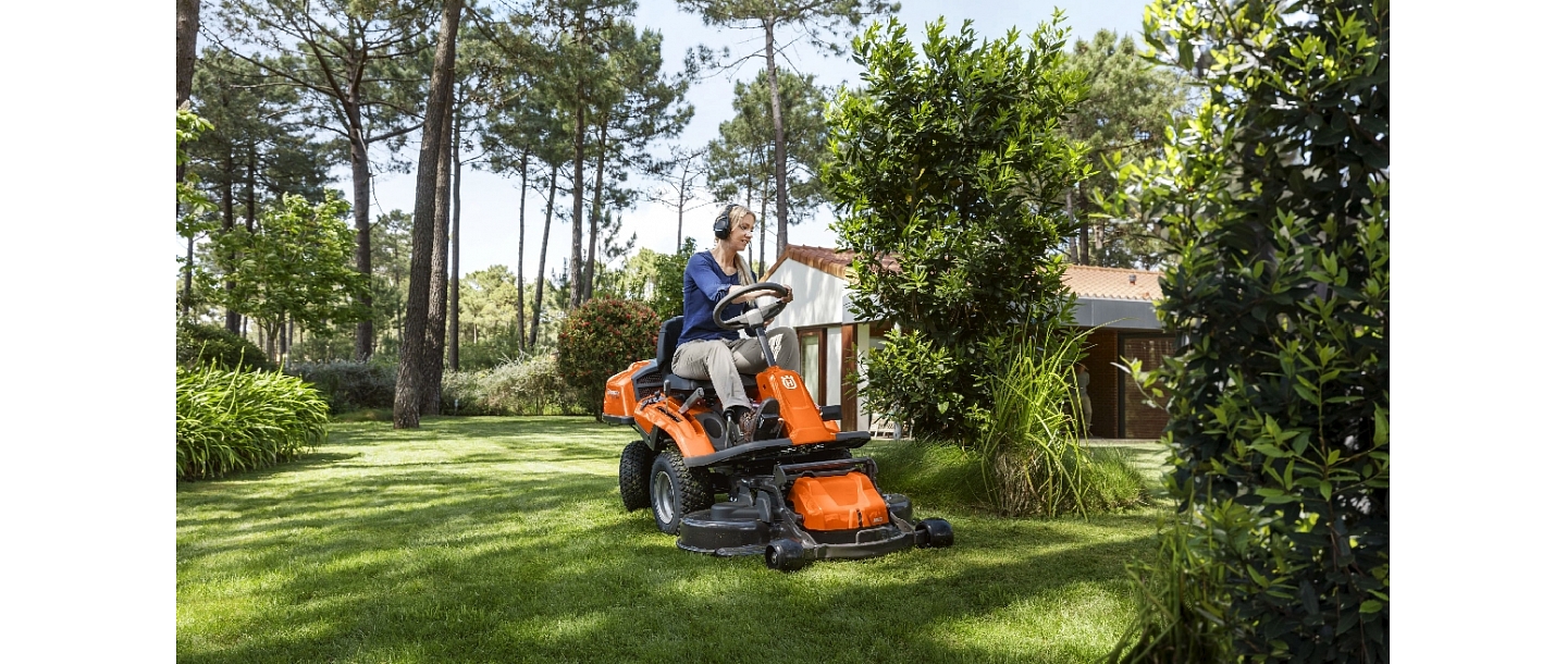 Raideri, raideri ar savacējgrozu un tarktori Husqvarna, Stiga