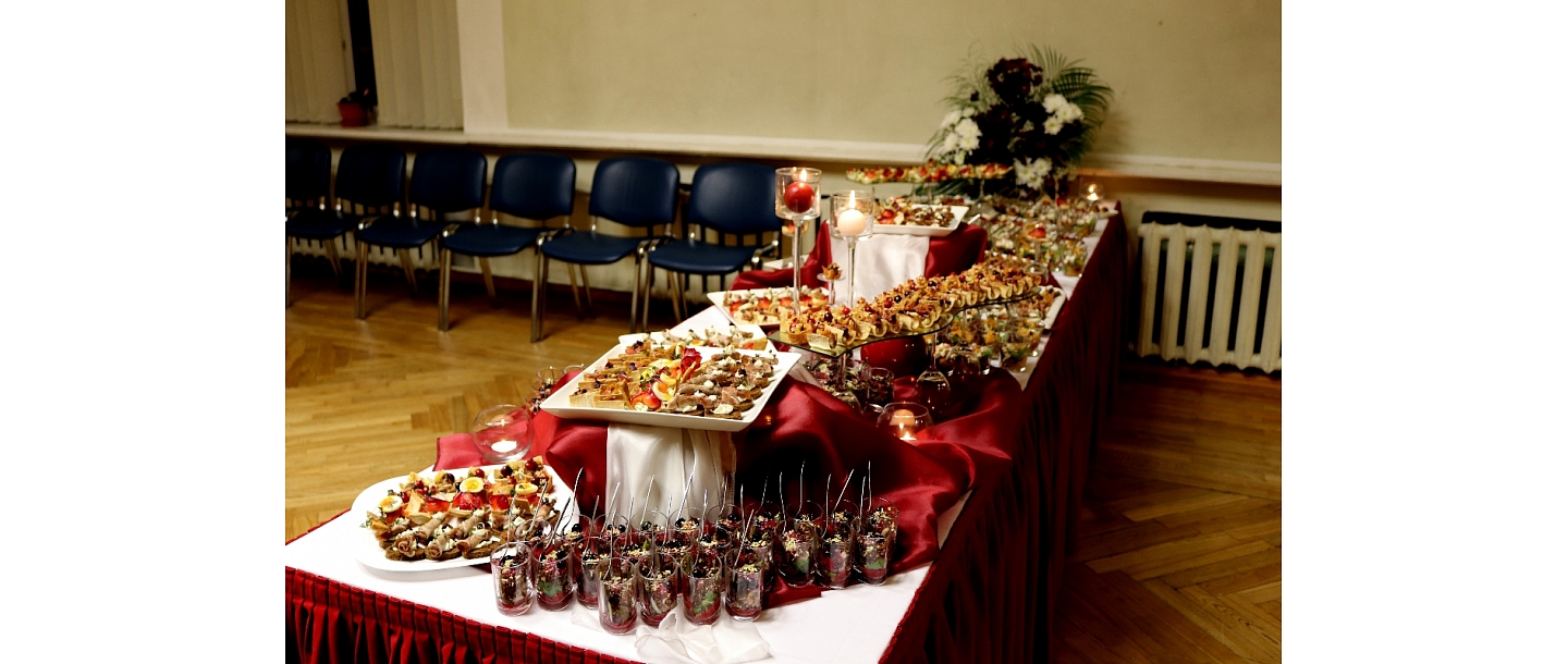 Праздничные столы