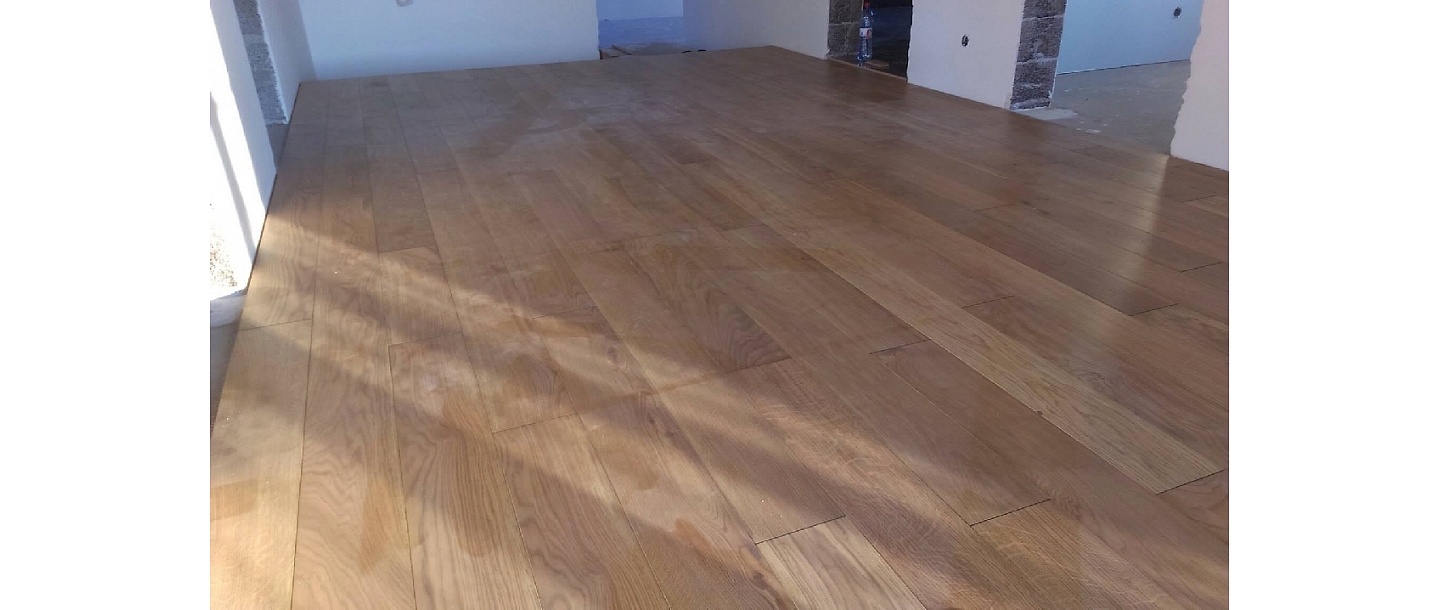 Professional oak and ash wood flooring and parquet laying, restoration, trade. Made in Latvia.