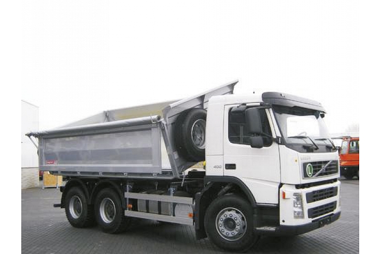 Bulk cargo transportation