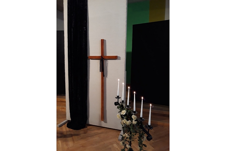Full 24-hour funeral service