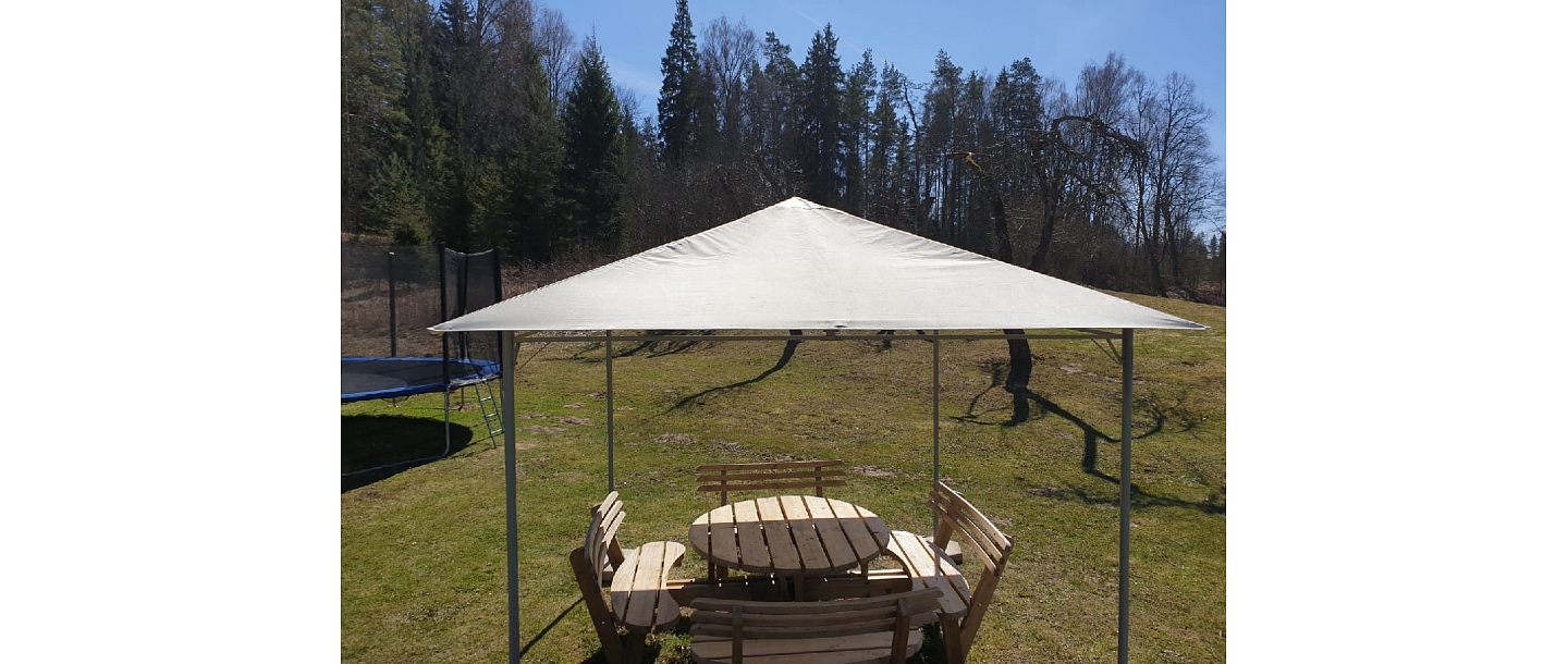 Laivu sēdekļu pāršūšana