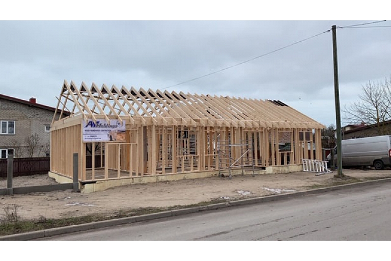 Timber frame house
