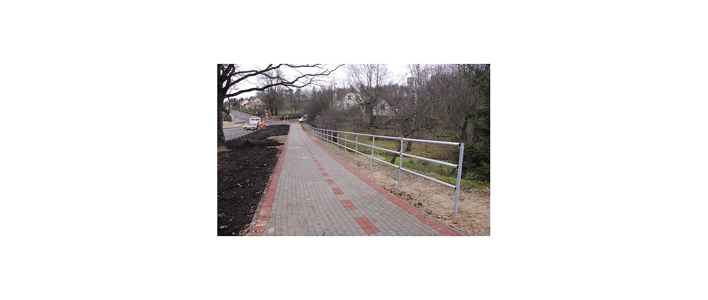 Installation of safety barriers and signal booths