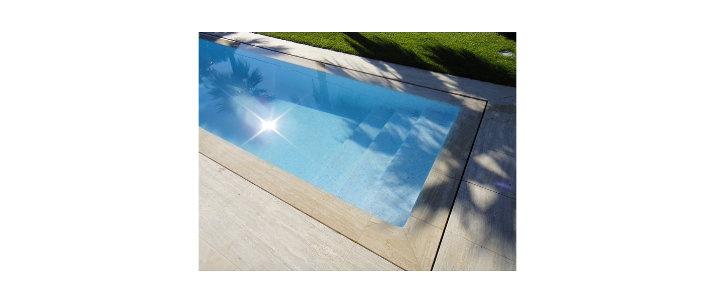 Pools with frame LATINWEST