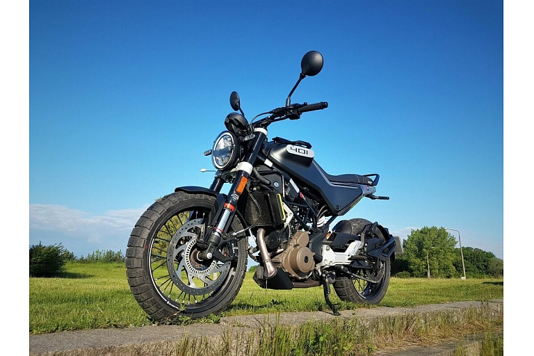 Motorcycle rental services