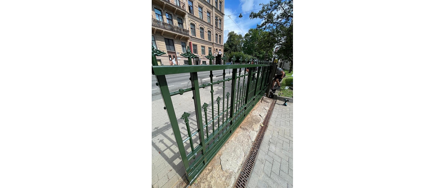 Renovation of sliding gates