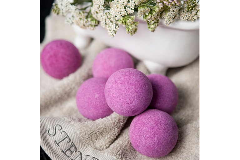 Bath balls