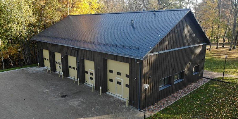 Roof repair and construction