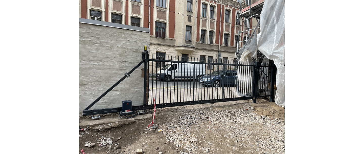 Sliding gates