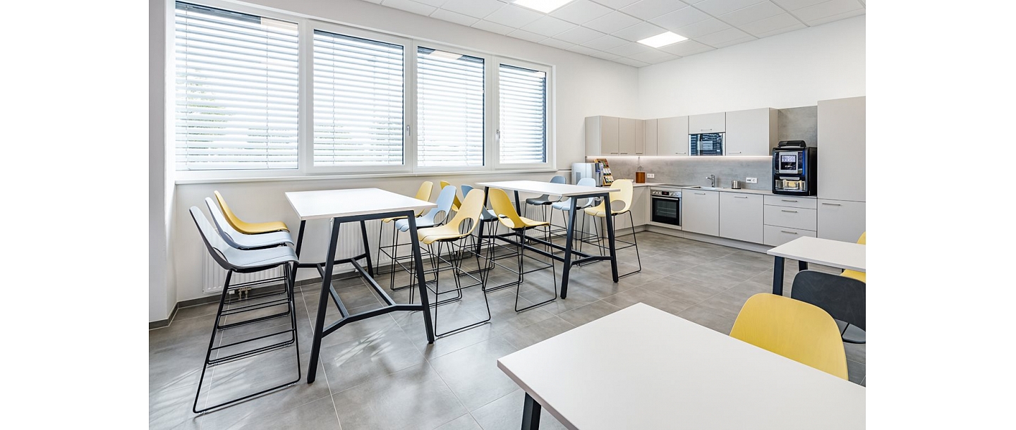 CityOffice office furniture, LTD Omega Ekspress 